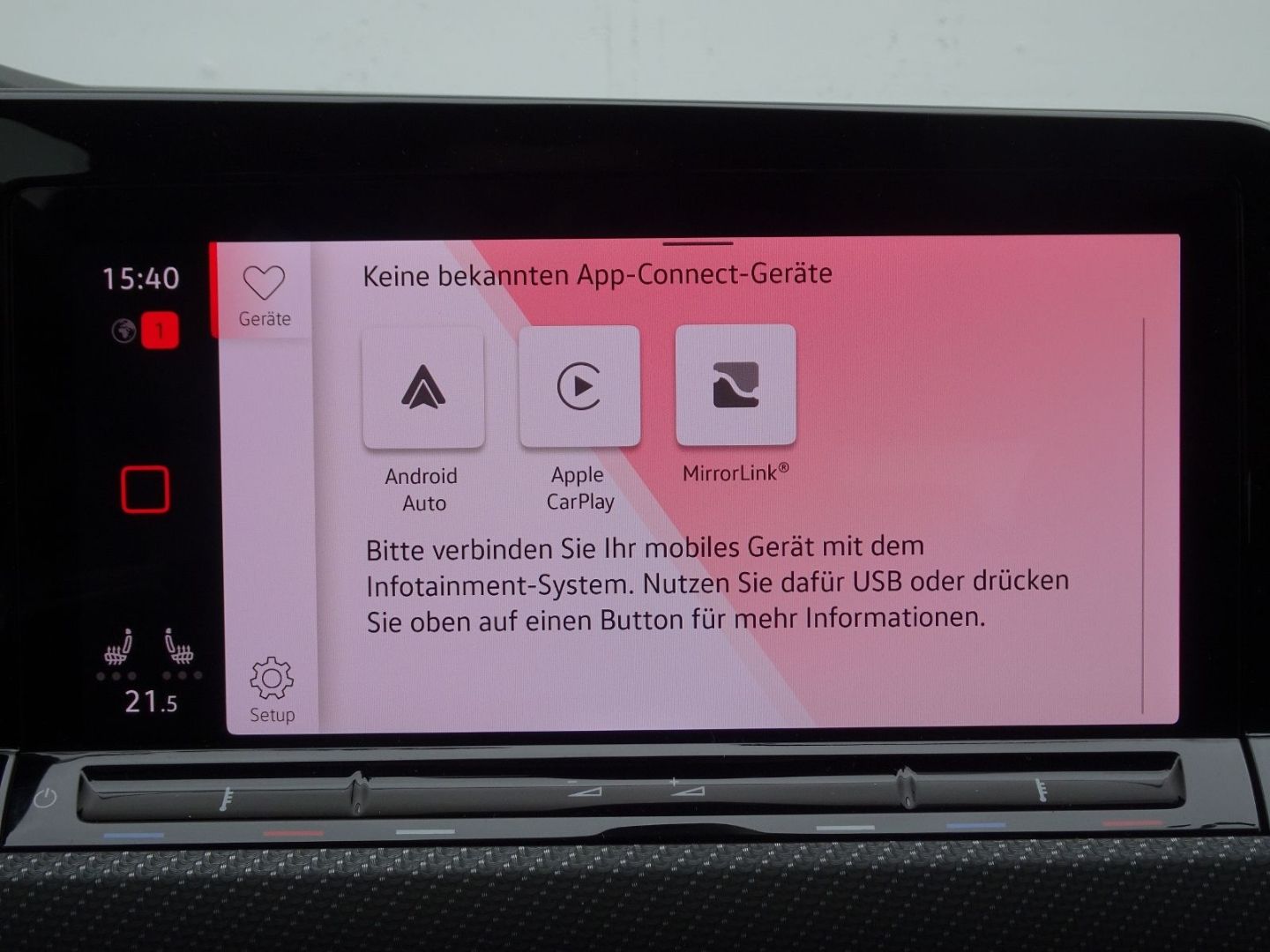 Volkswagen Golf Variant VIII 1.5 TSI R-Line - Samsaru's Car Outlet