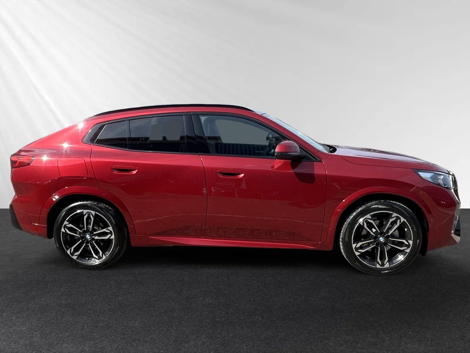 BMW iX2 eDrive20 Inkl. € 1.190 Zubehörbonus*|M Sport