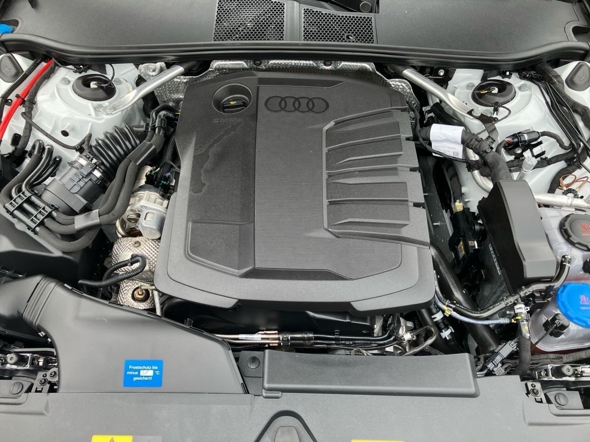 Audi A5 Avant S-LINE QUATTRO TDI 204PS.STRONIC.MATRIX