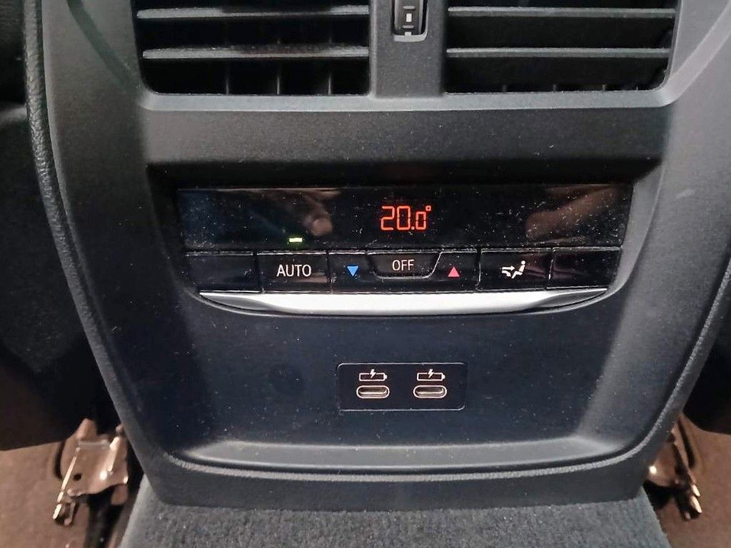 BMW 320d xDrive SPORT - Samsaru's Car Outlet