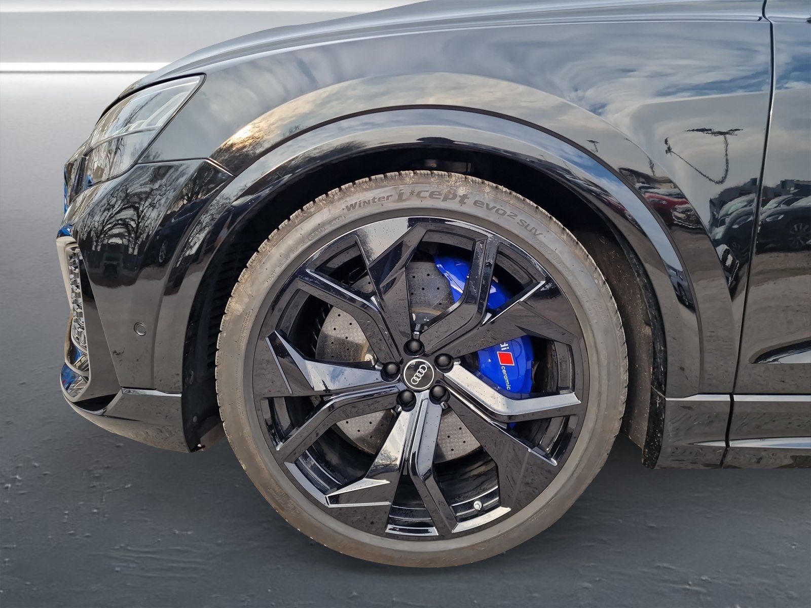 Audi RS Q8 HD-MATRIX Keramik Pano 305km/h RS-AGA 23"