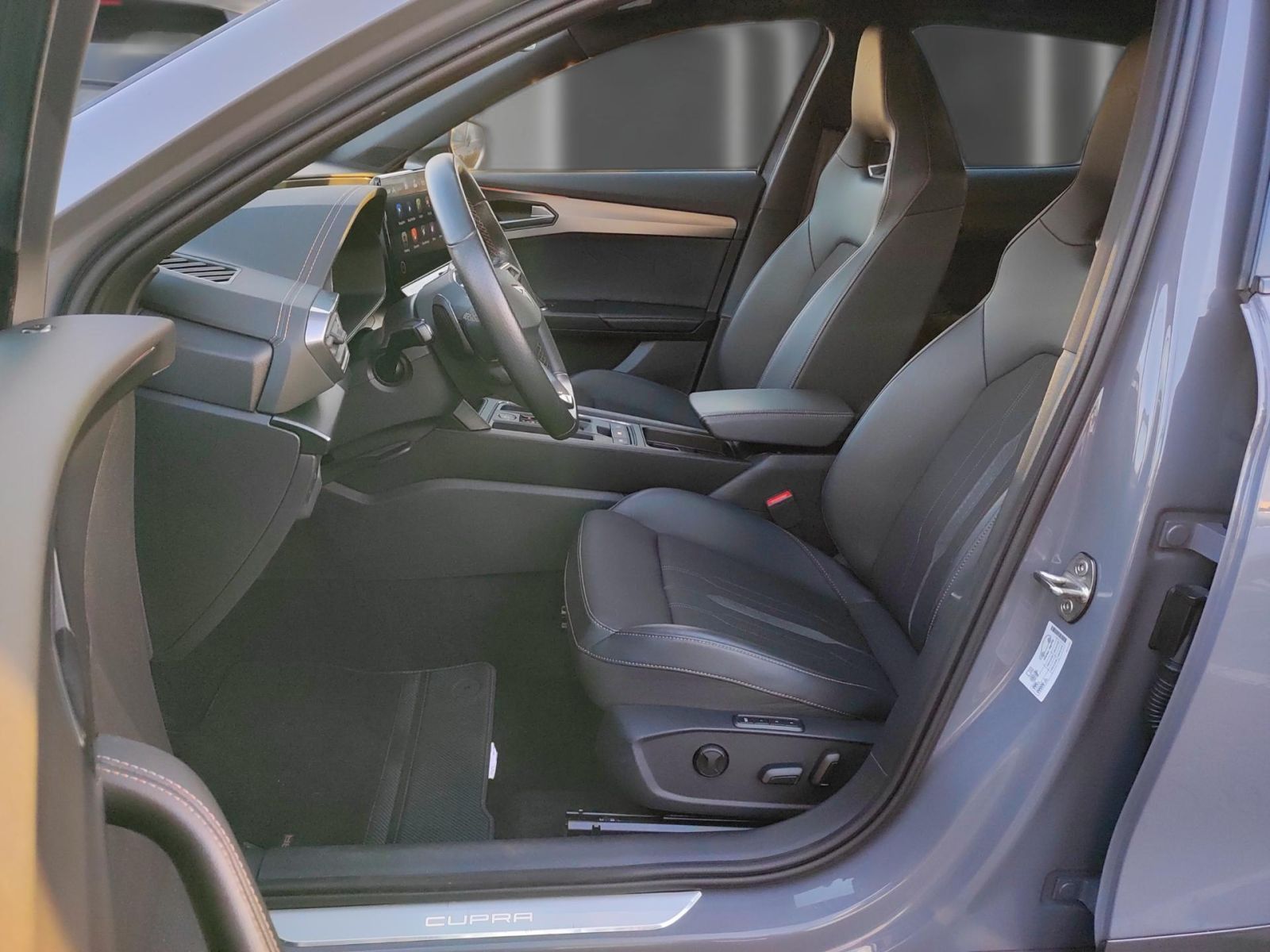 Cupra Formentor 1.4 e-Hybrid VZ DSG *PANO*ACC*AHK*SHZ*