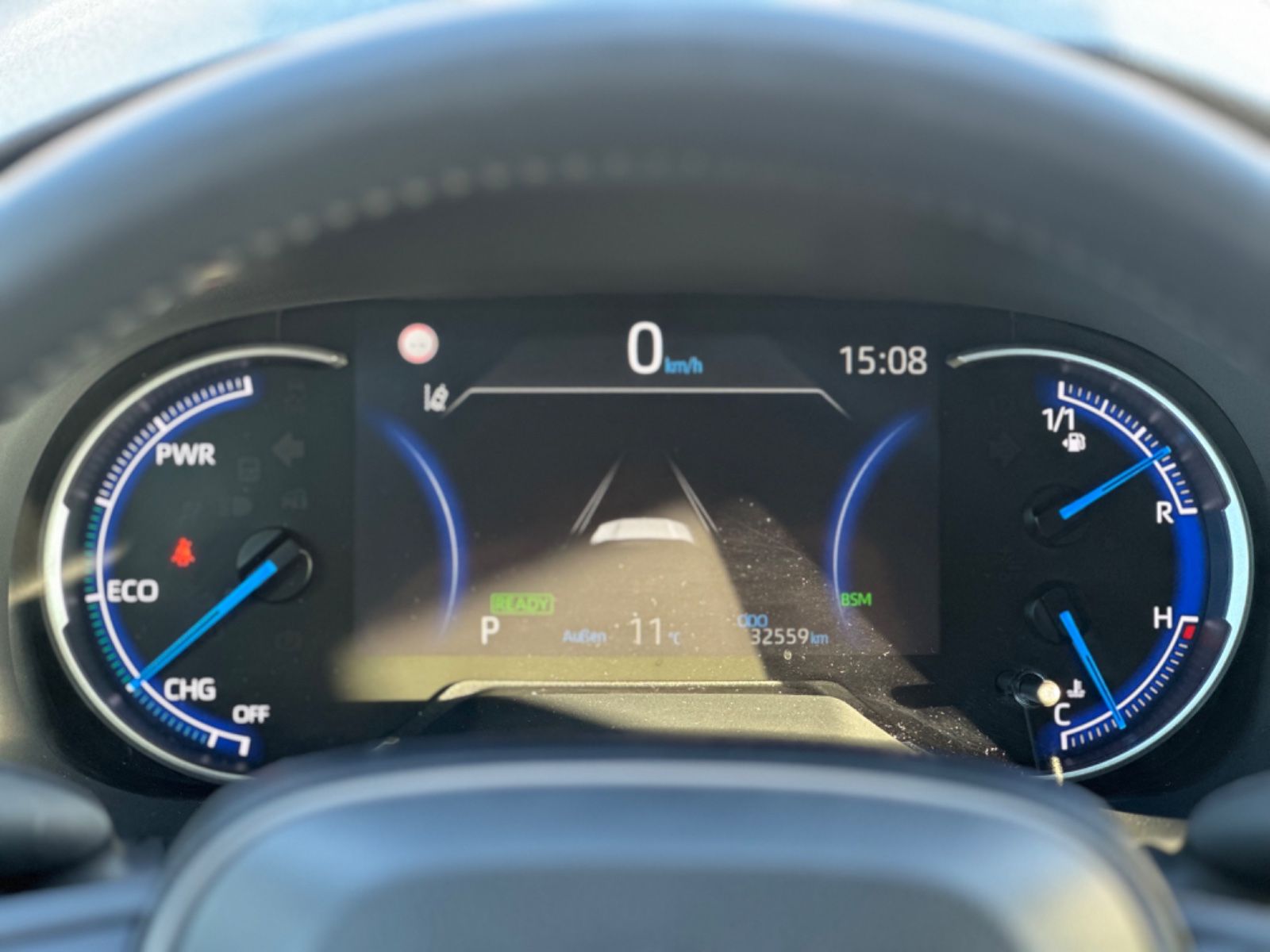 Toyota Hybrid 4x2 Club - Samsaru's Car Outlet