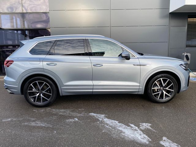 Volkswagen Touareg 3.0 TDI DSG 4MOTION R-LINE AHK Luft S...