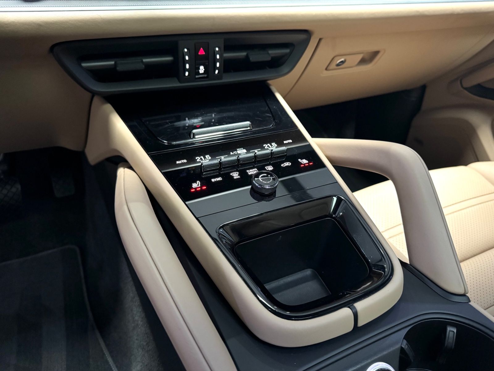 Porsche CAYENNE COUPE E-HYBRID FACELIFT INNO-DRIVE 21"