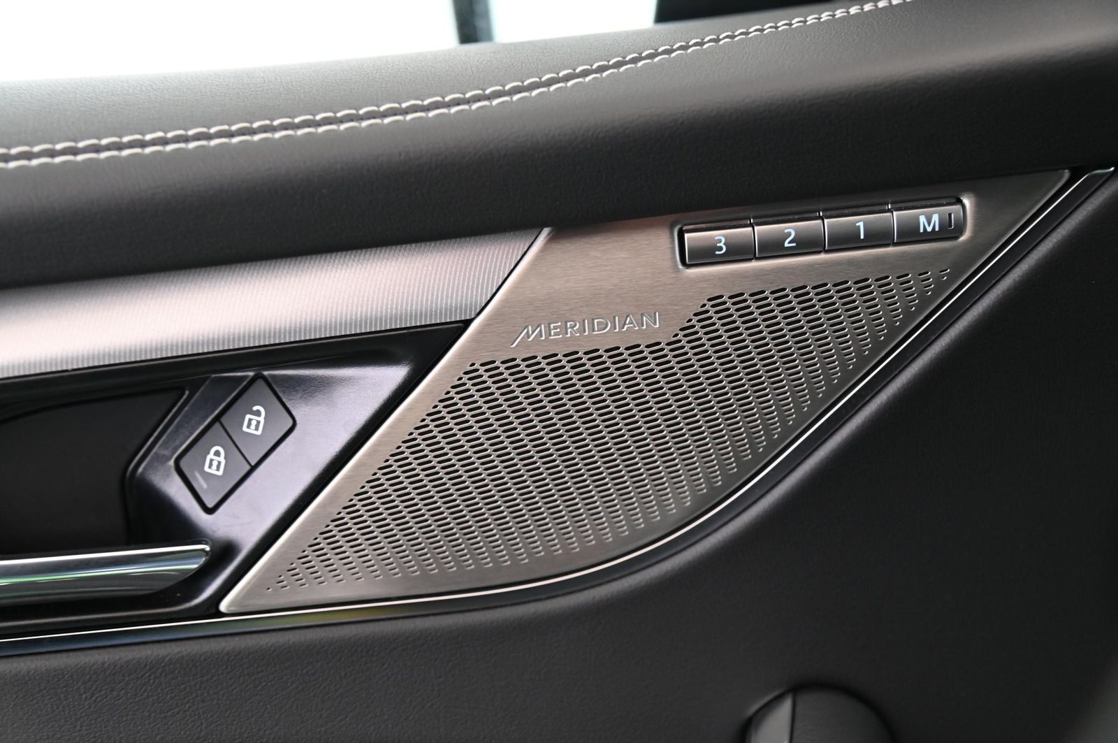 Jaguar F-Pace D200 AWD R-Dynamic SE NAVI/PANO/ACC/20