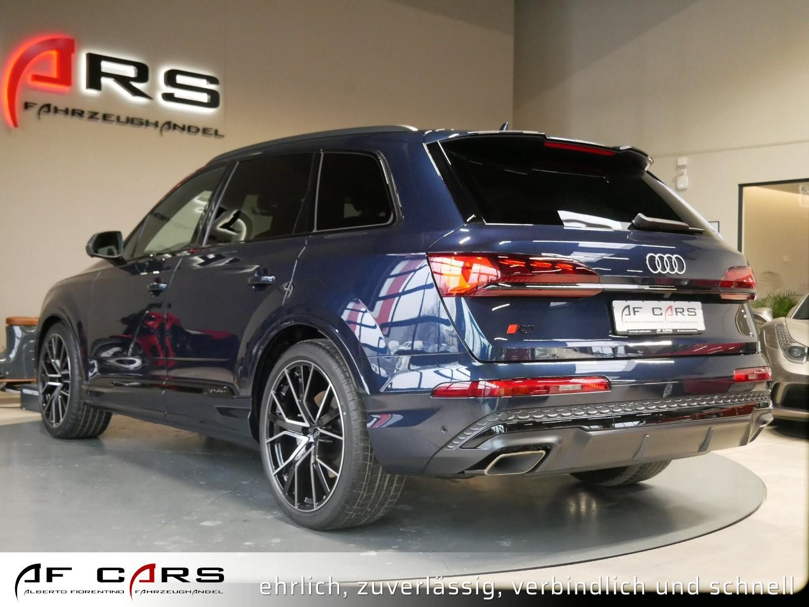 Audi Q7 50 TDI quattro S line S Sport 7 Seat Matrix