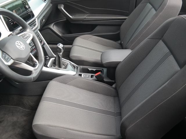 Volkswagen T-Roc 1.0 TSI Style - Samsaru's Car Outlet