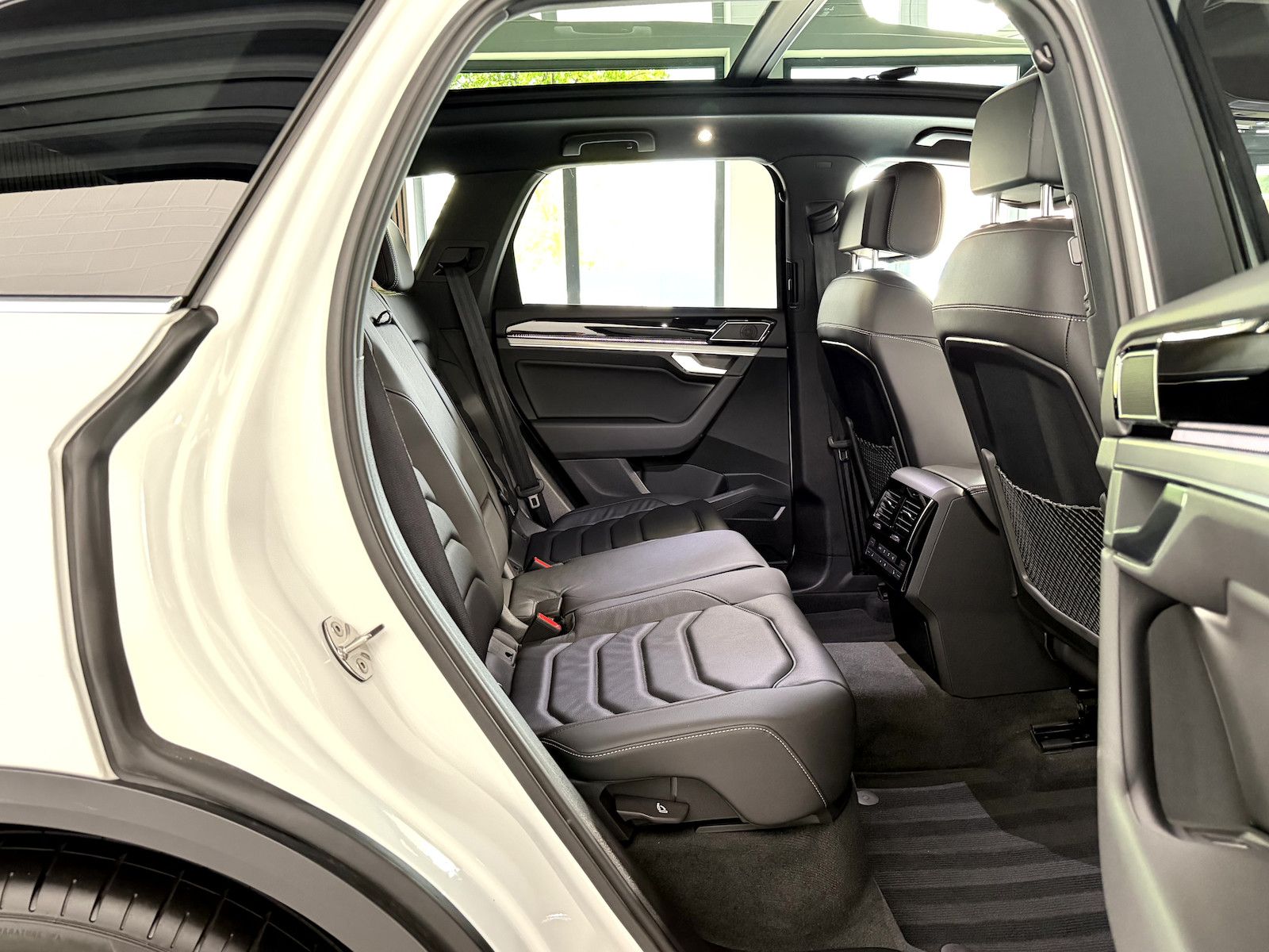 Volkswagen Touareg 3.0 TSI eHybrid 4Motion*IQ*Pano*AHK*360*