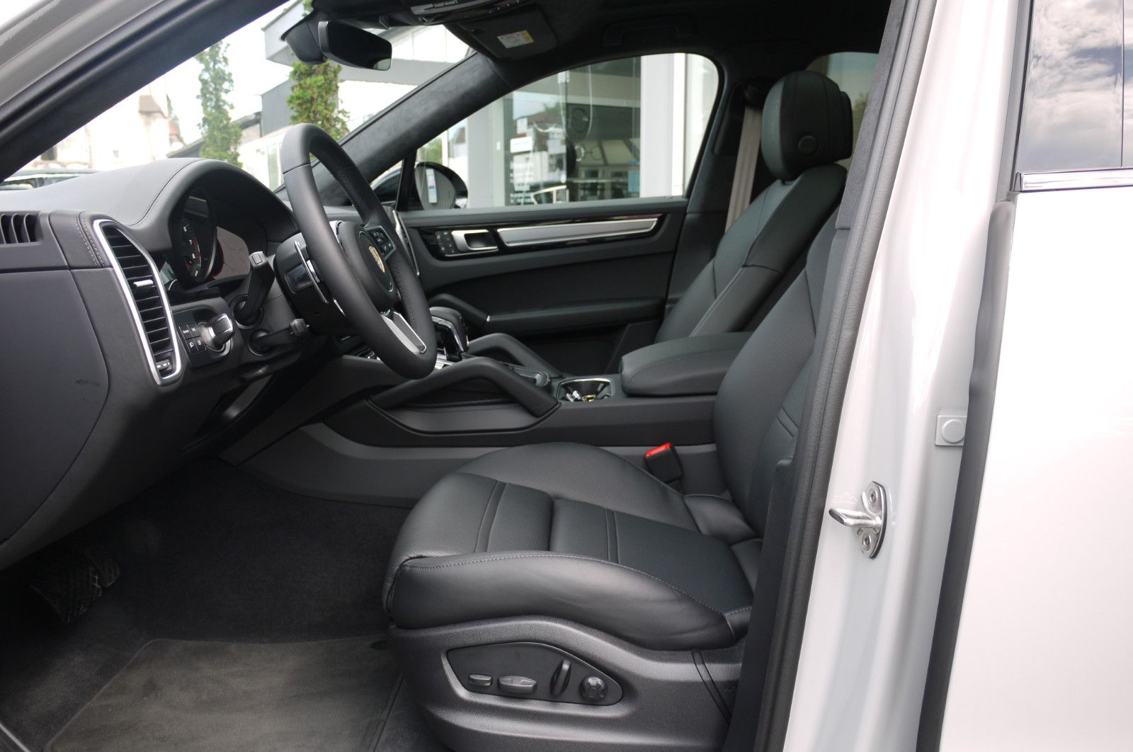 Porsche Cayenne E-Hybrid Platinum Edition*ACC*LUFT*PANO*