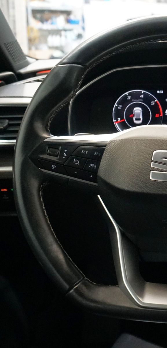 Seat Leon Sportstourer Xcellence 2.0 TDI *AHK*STHZ*