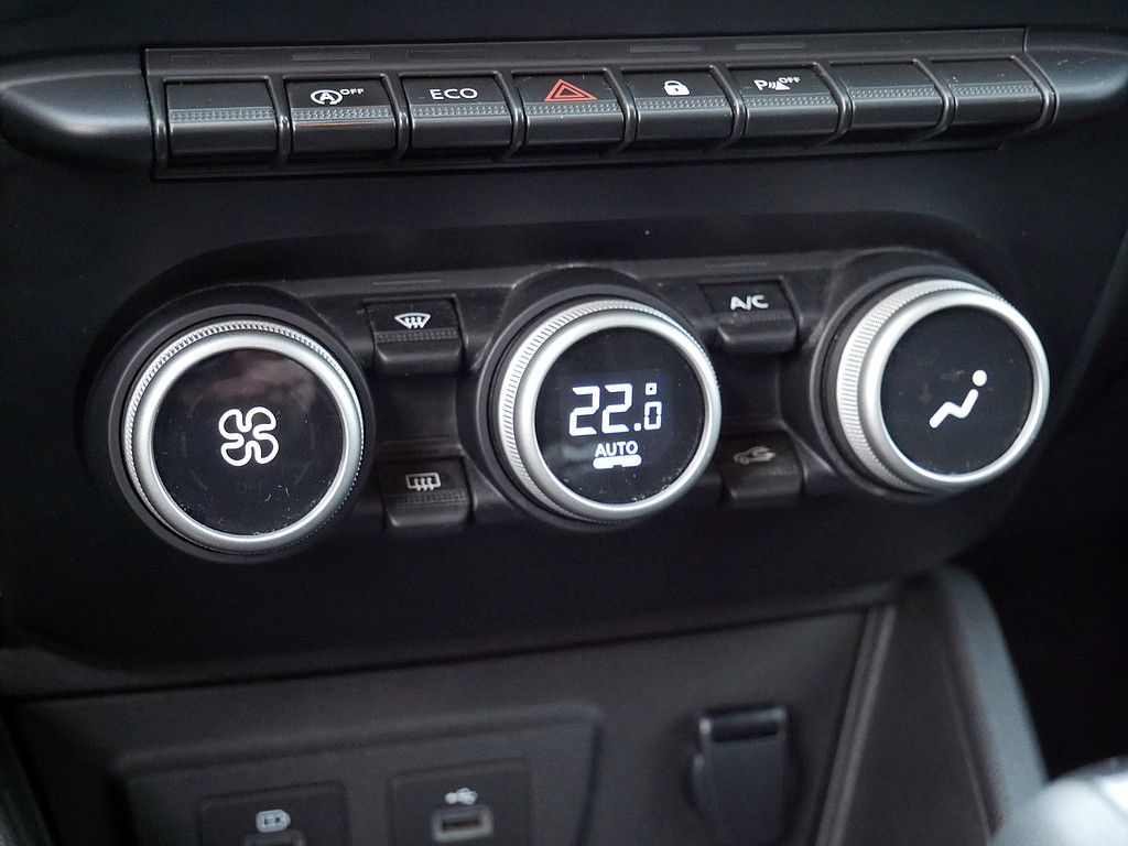 Dacia Duster Journey TCe 150 EDC - Samsaru's Car Outlet