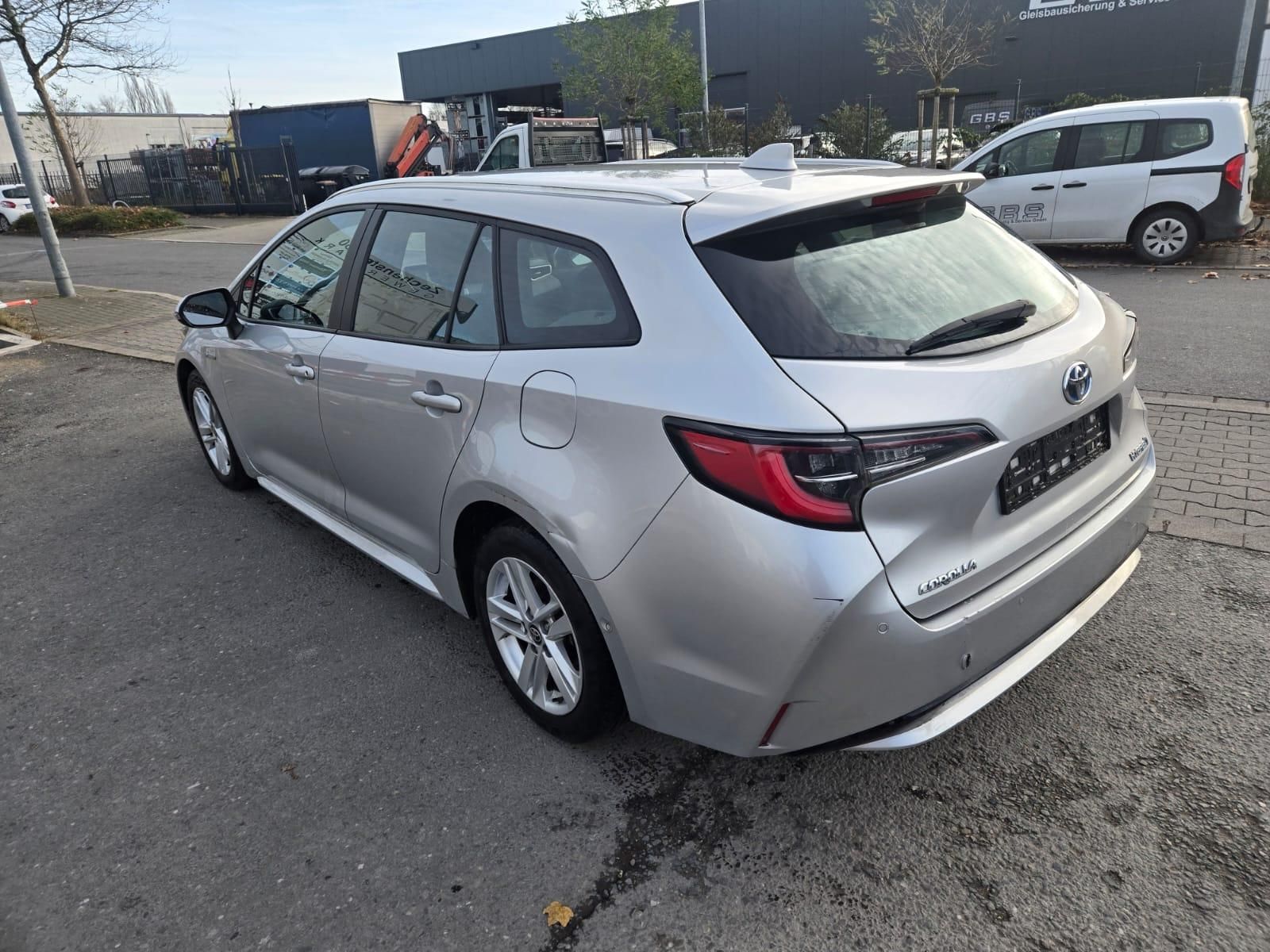 Toyota Corolla 1.8 Hydrid 1.Hand/Kamera/SHZ/NAVI/PDC...