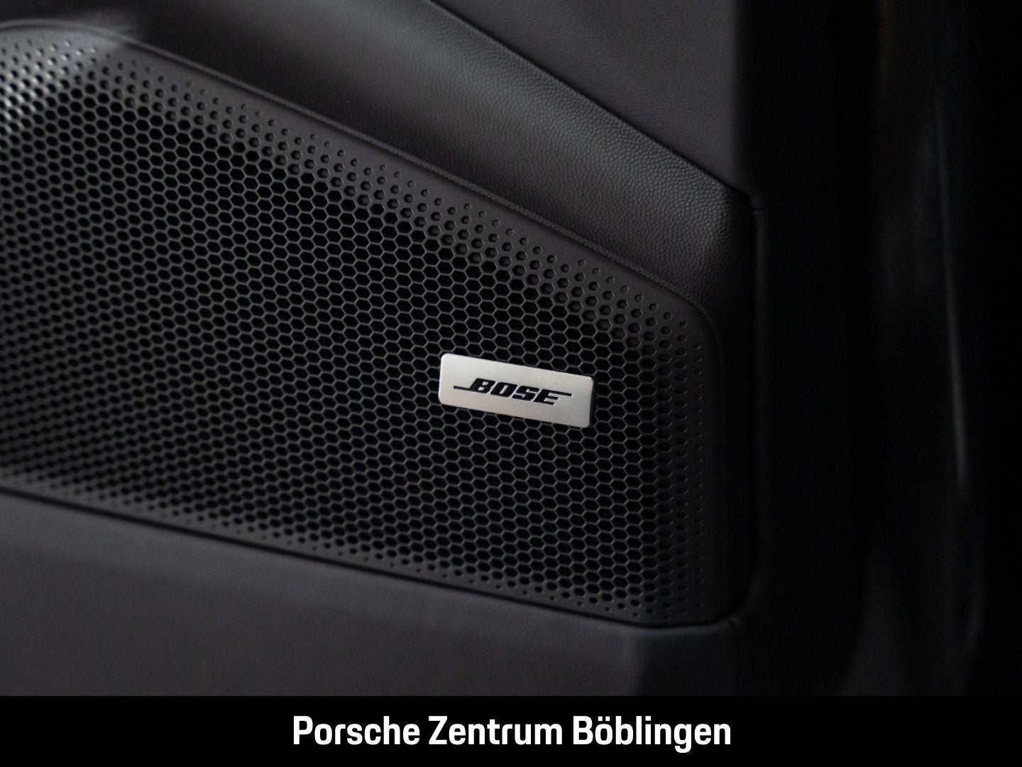 Porsche Macan 4 BOSE Surround-View LED-Matrix Panorama
