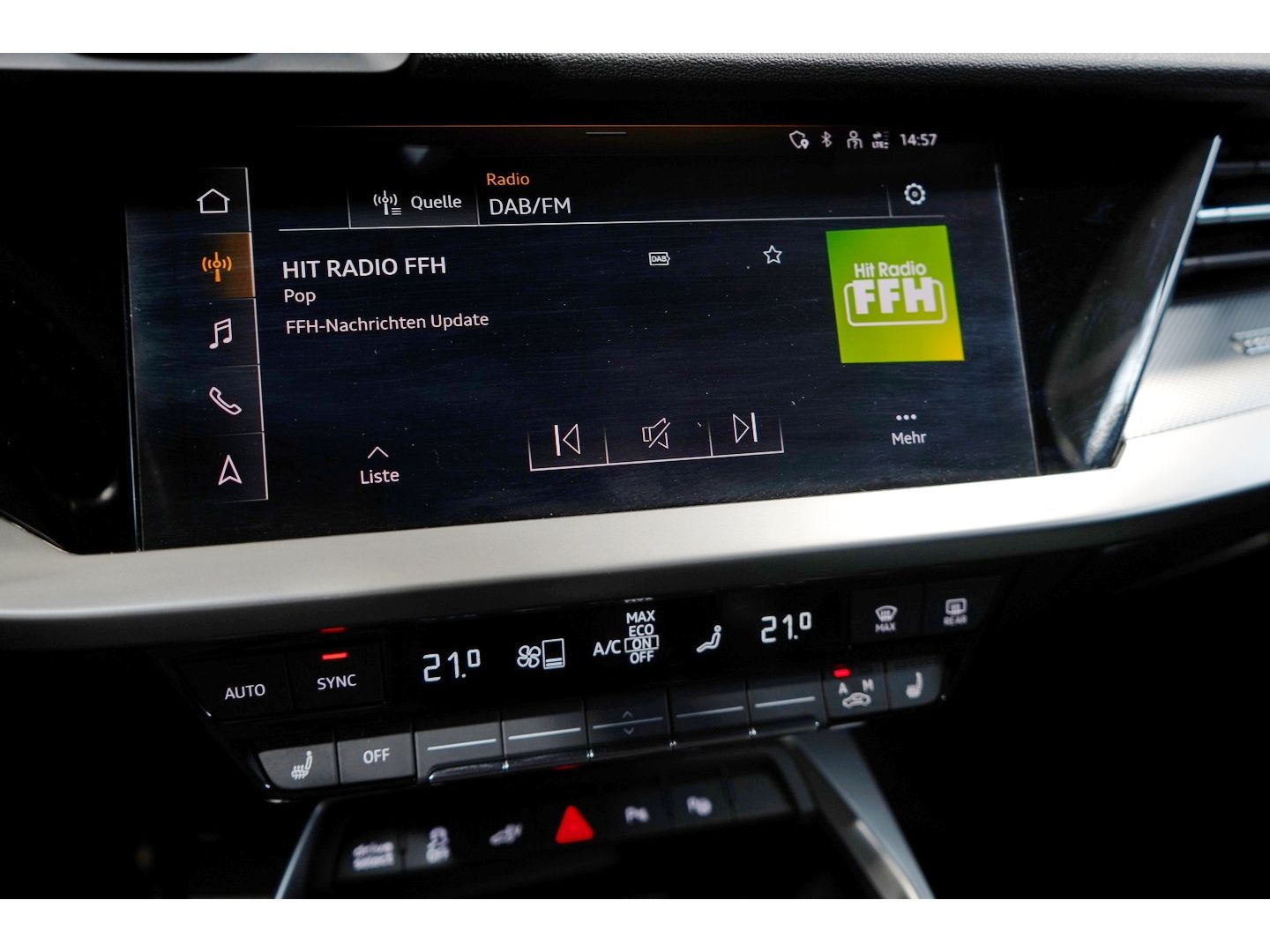 Audi A3 Sportback S line 45 TFSI e MatrixLED Business