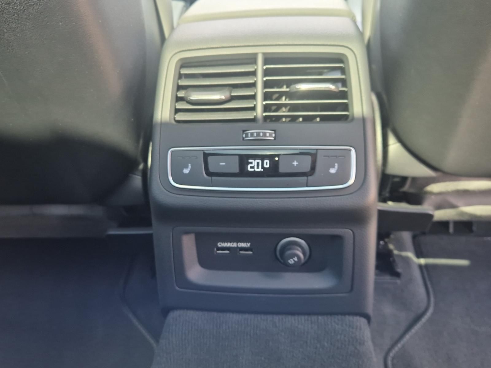 Audi A4 3.0 V6 24V 50 TDI QUATTRO S-LINE*ST.HZG*PANO*