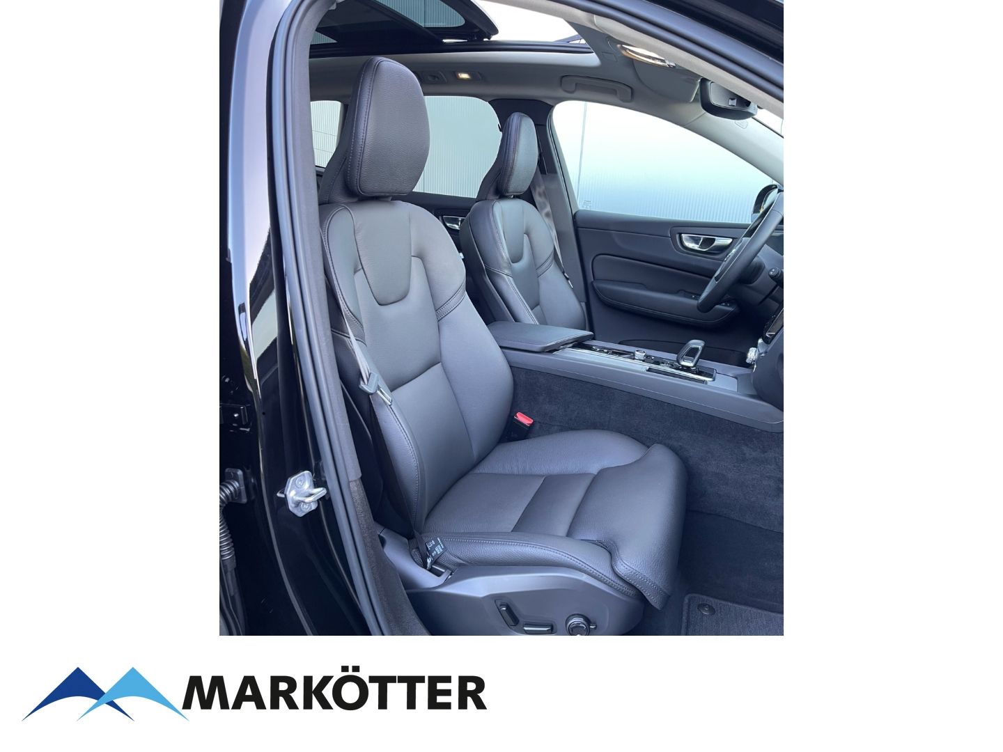 Volvo XC60 T8 AWD Recharge Ultimate Dark - Samsaru's Car Outlet