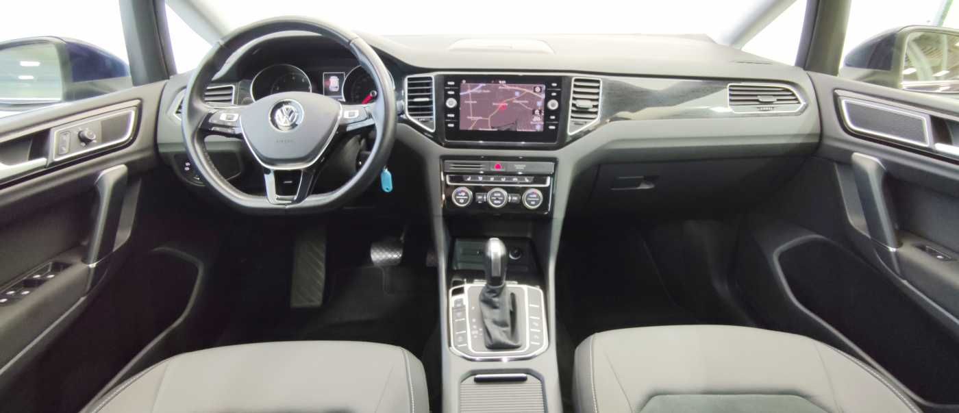 Volkswagen Golf VII Sportsvan 1.5 TSI DSG Highline - Samsaru's Car Outlet