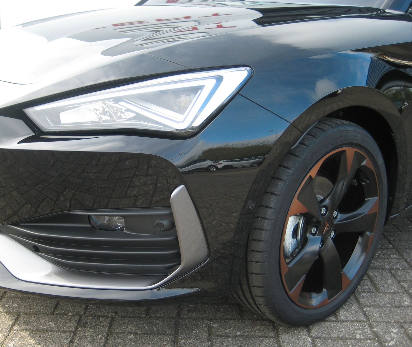 Cupra Leon Sportstourer 1.5 eTSI 110kW - Samsaru's Car Outlet