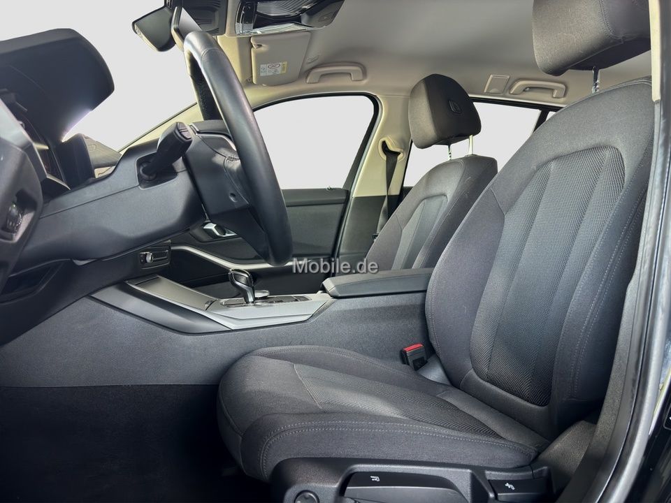 BMW 330d xDrive Touring Advantage - Samsaru's Car Outlet