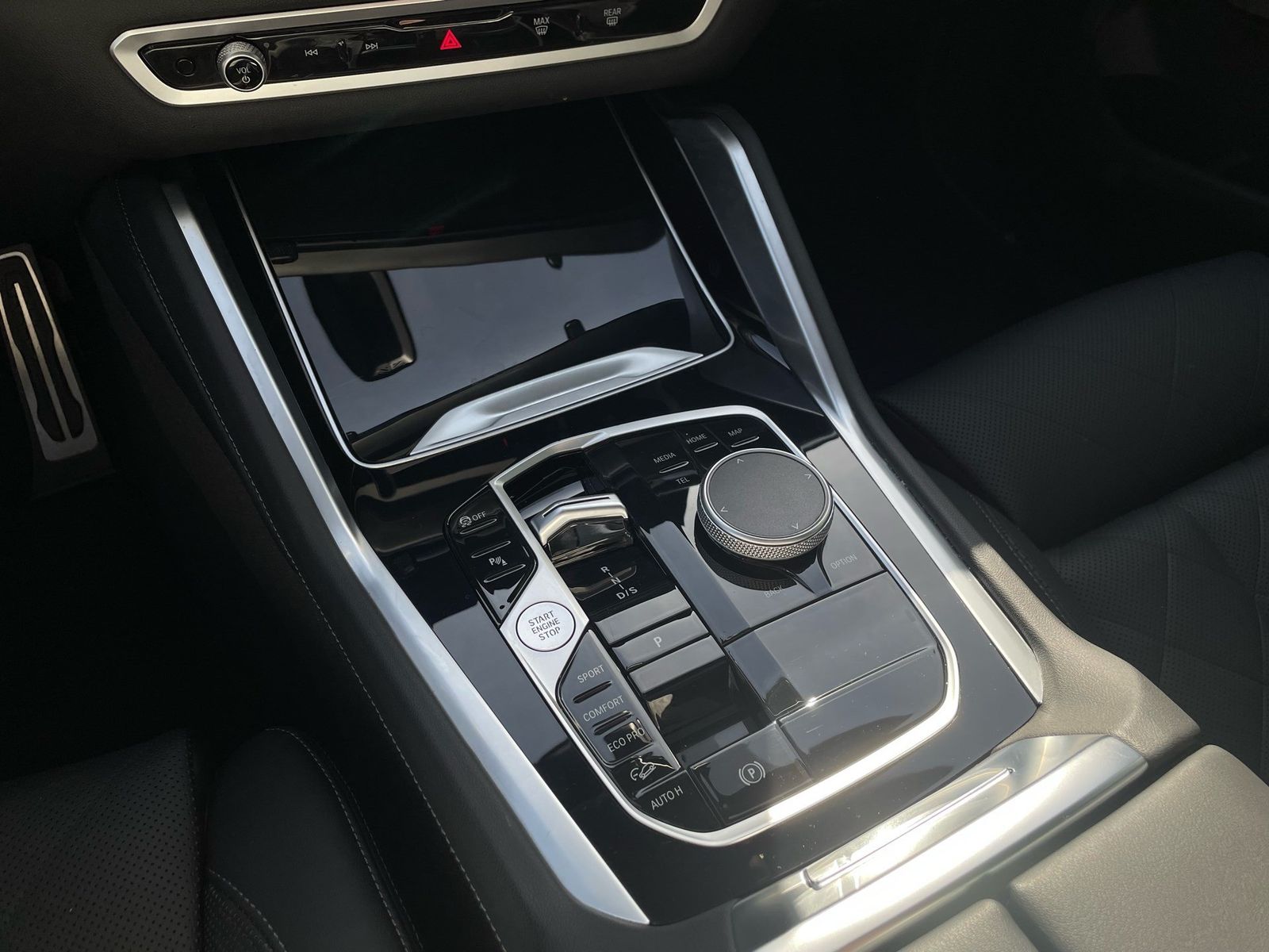 BMW X6 xDrive40d M Sport || AHK Sky Lounge H&K HUD