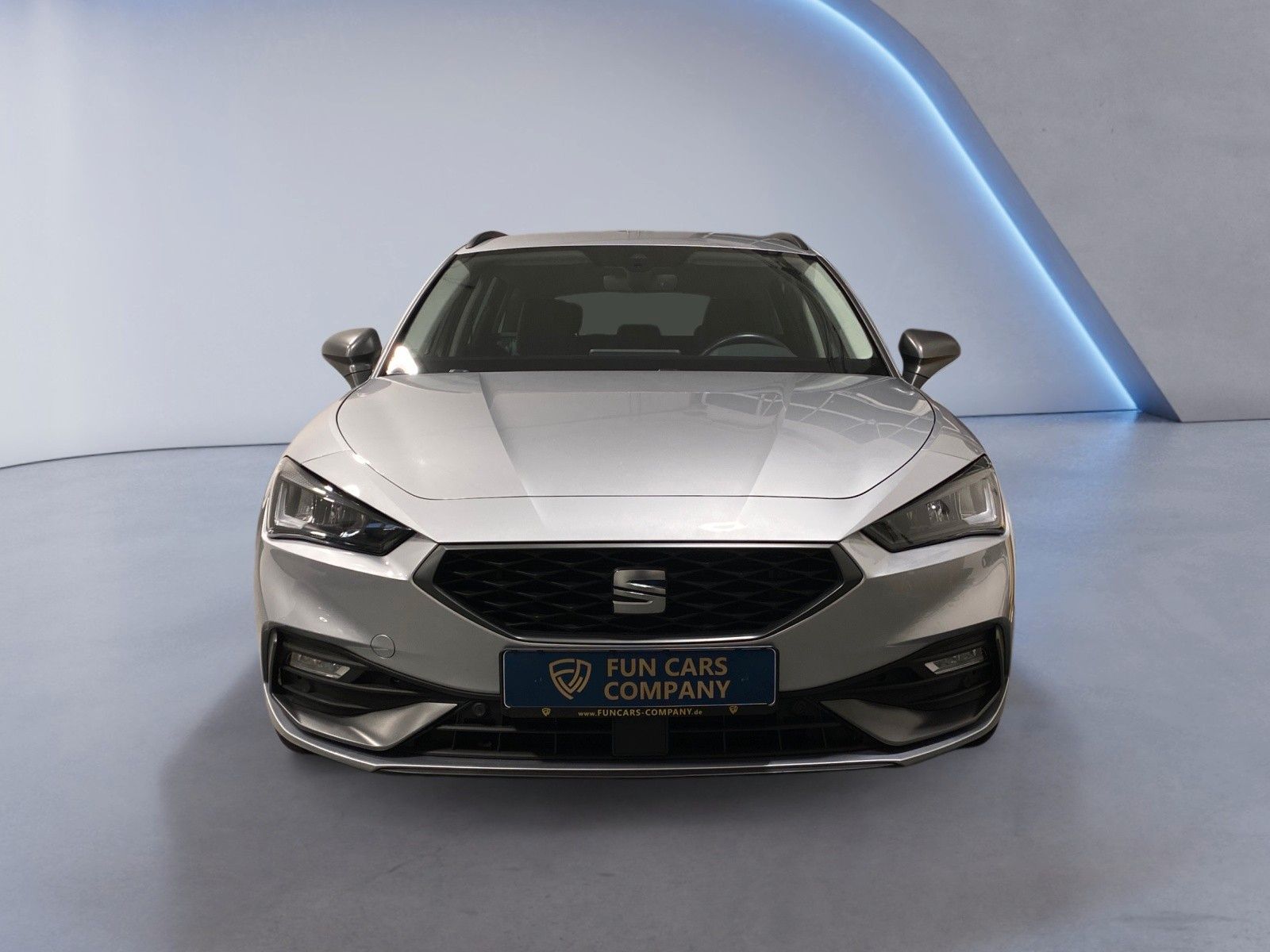 Seat Leon Sportstourer FR AHK Kamera Navi SHZ LED DAB