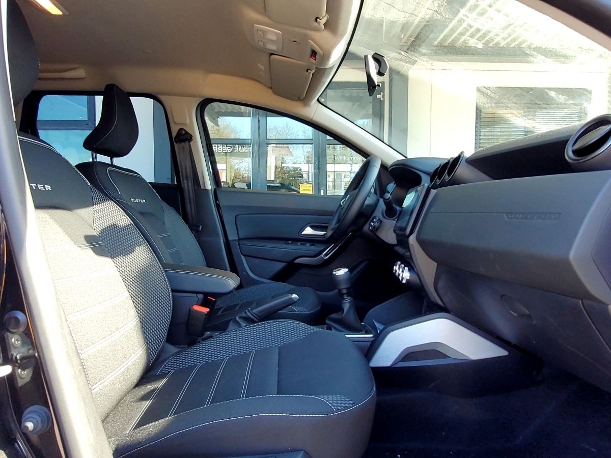 Dacia Duster Prestige TCe 150 4WD - Samsaru's Car Outlet