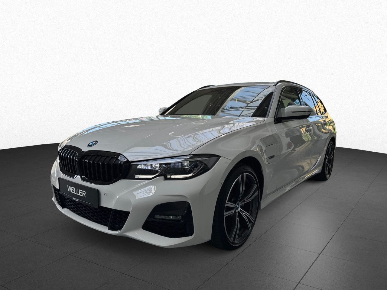 BMW 320e Touring M Sport - Samsaru's Car Outlet