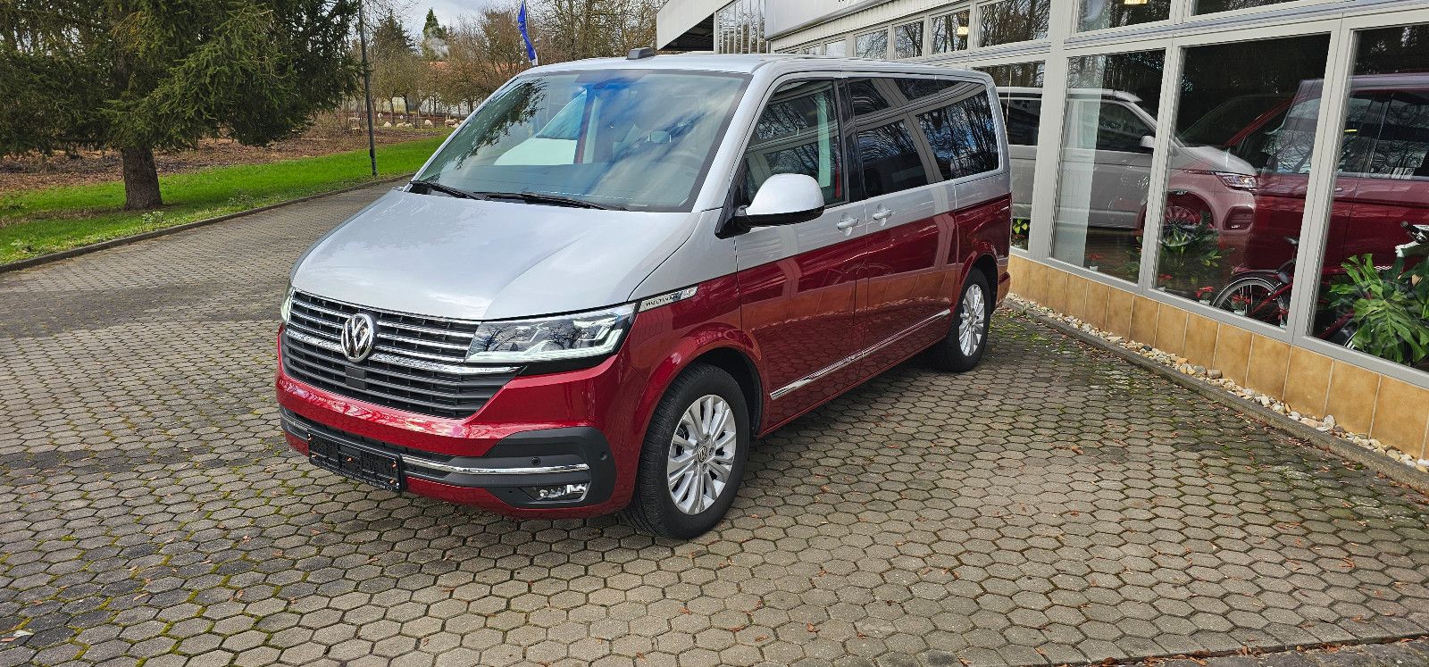 Volkswagen T6.1 Multivan Highline 2.0 TDI 204 PS 4MO DSG - Samsaru's Car Outlet
