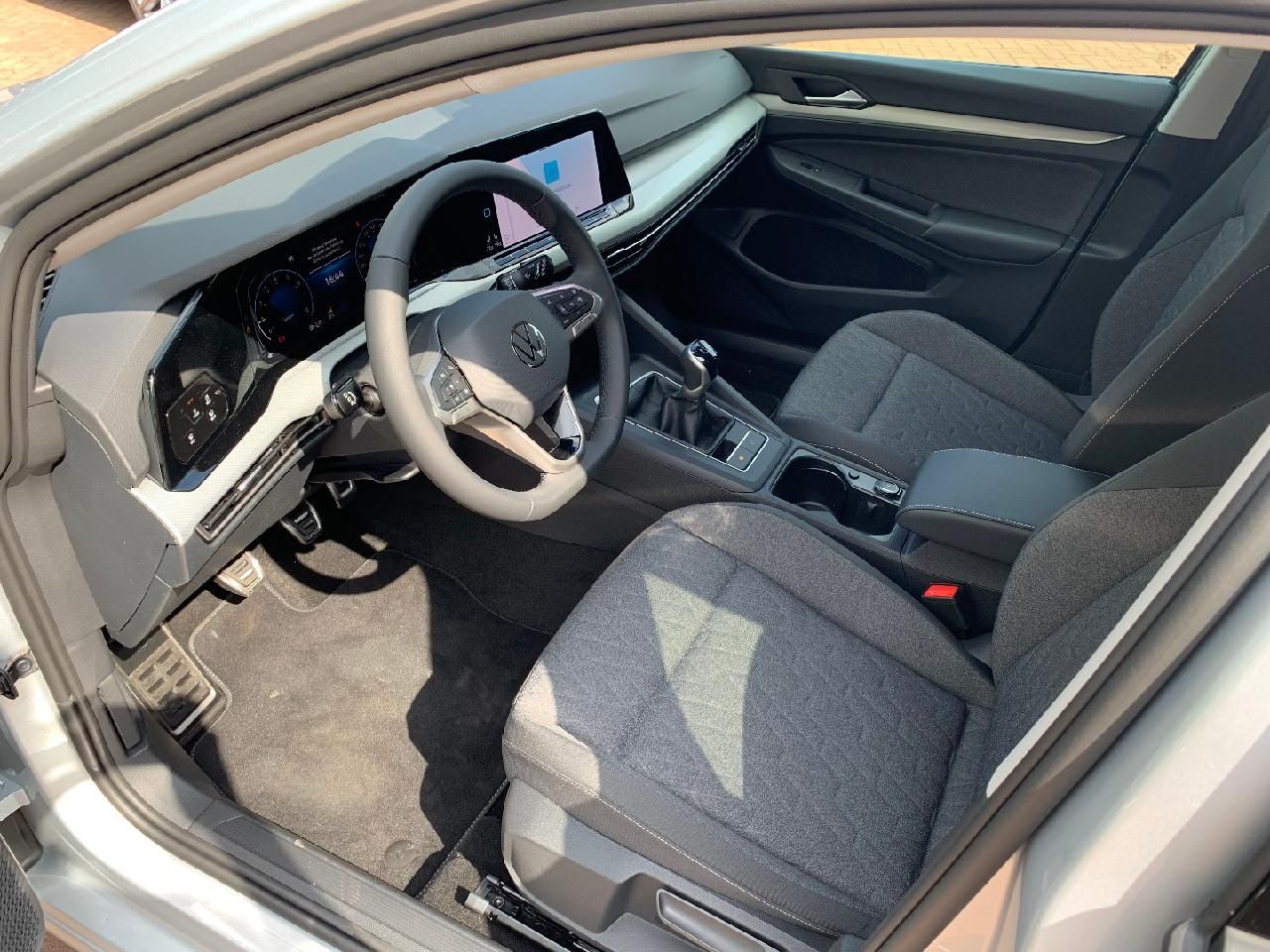 Volkswagen Golf Move - Samsaru's Car Outlet
