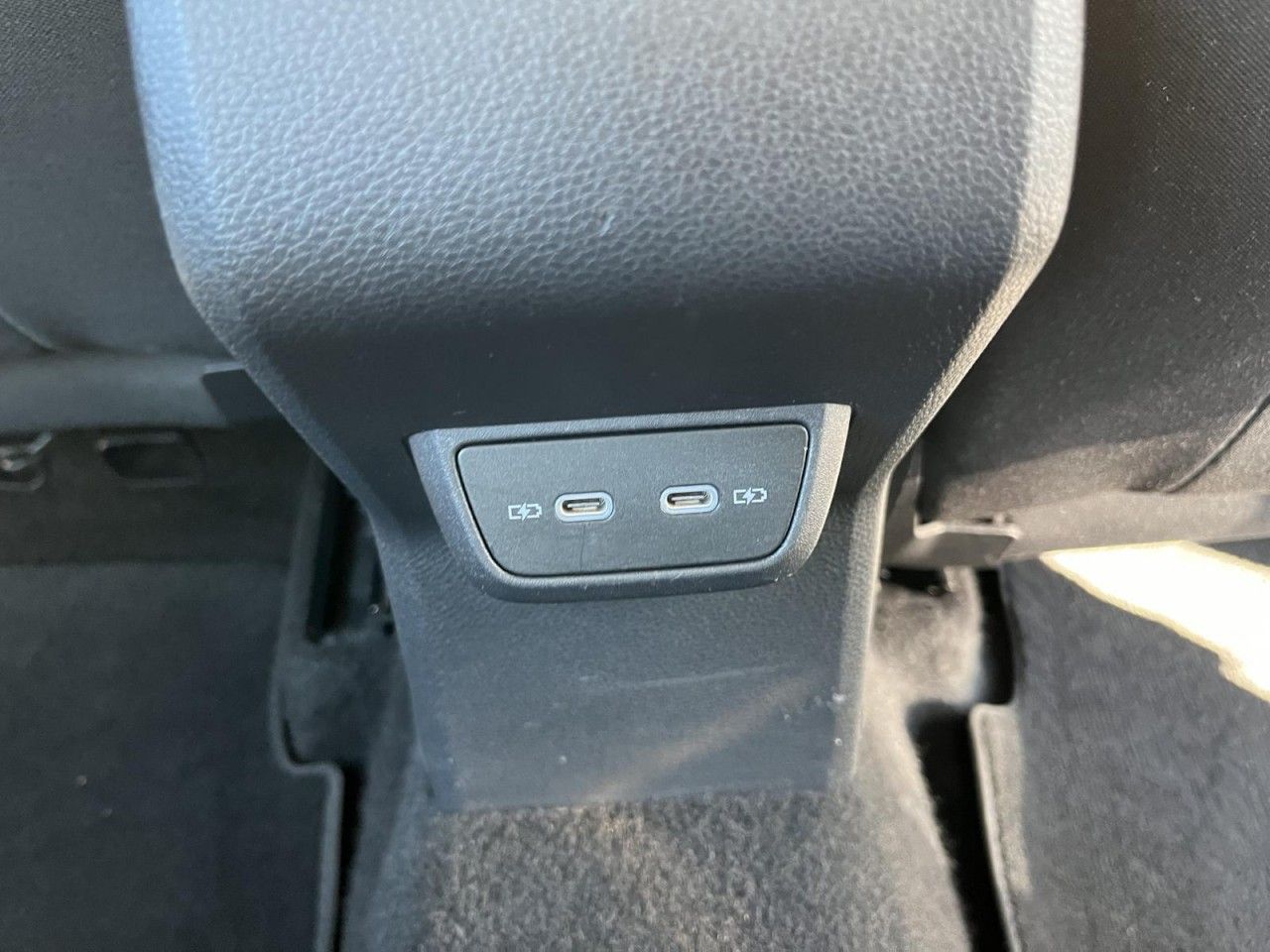 Volkswagen Taigo 1.0 TSI Style - Samsaru's Car Outlet