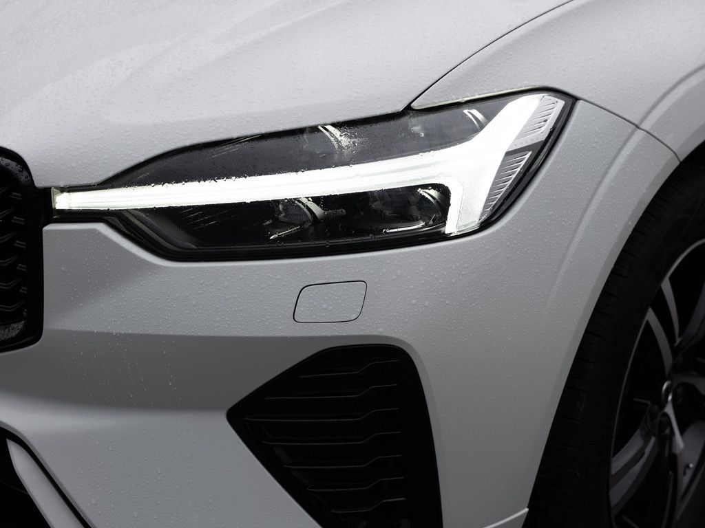 Volvo XC60 B4 R-Design AWD H/K AHK HUD FACEL. LED PANO