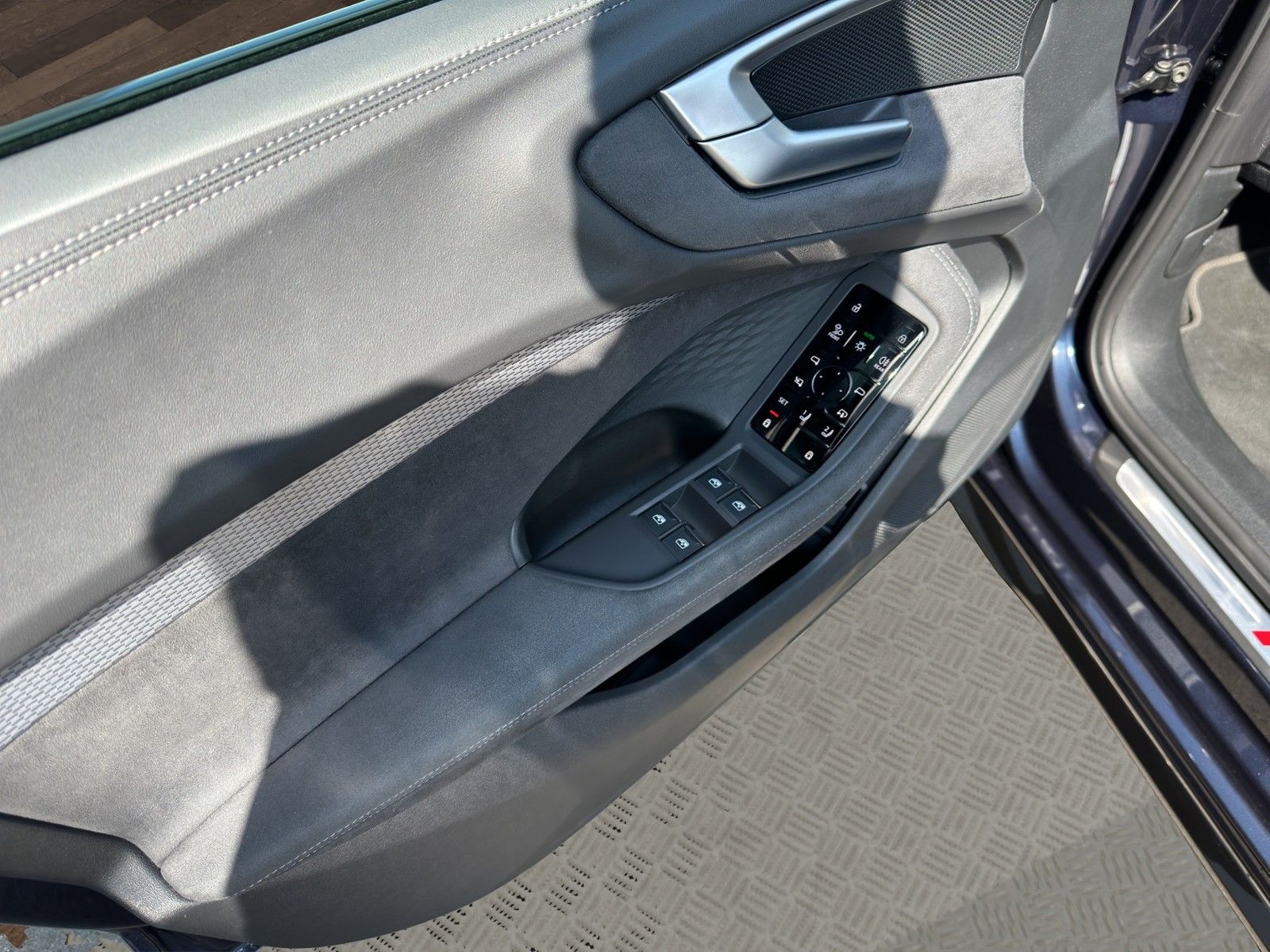 Audi A5 Avant TDI q. S line AHK+Kamera+LED