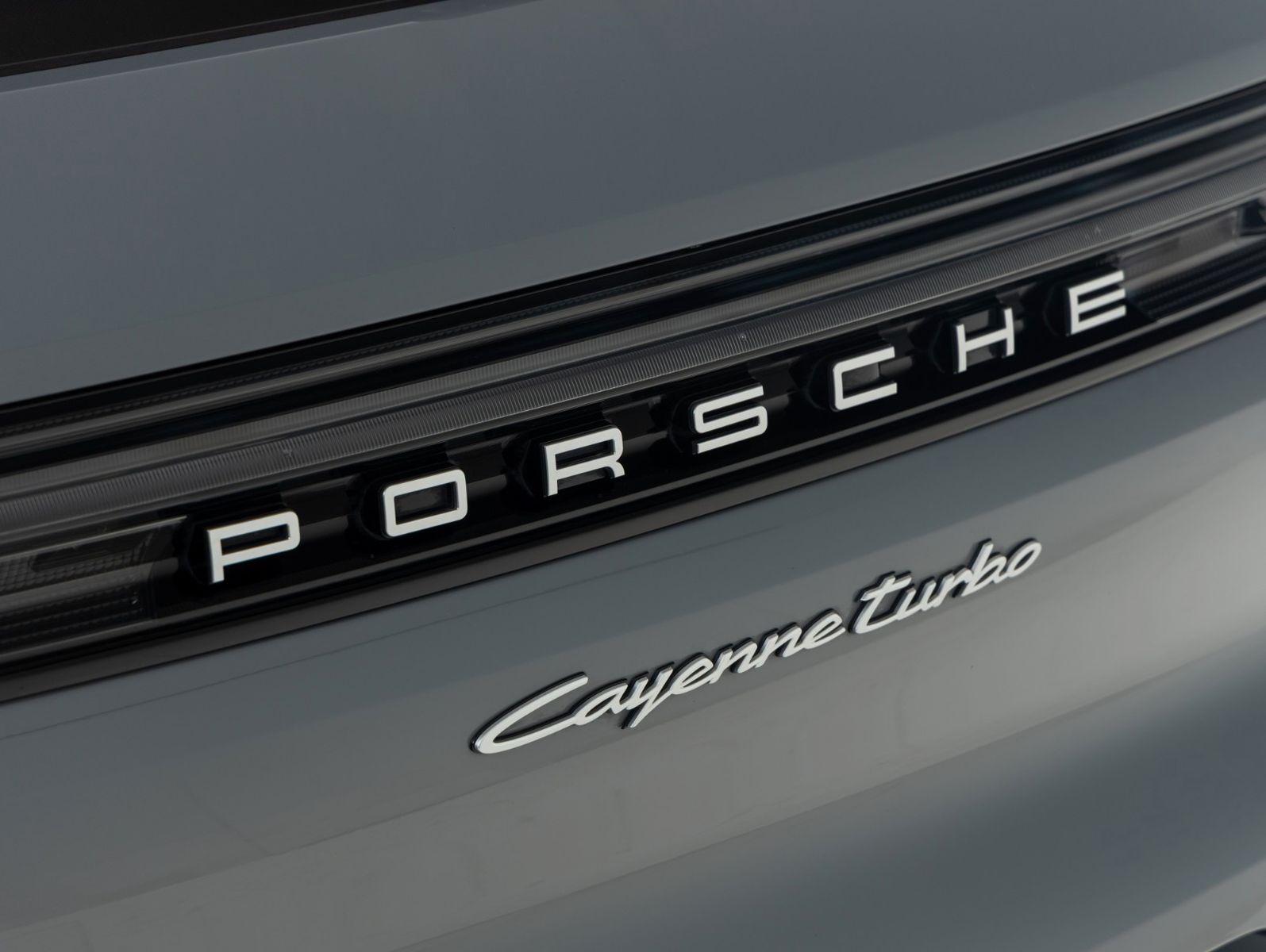 Porsche Cayenne Turbo E-Hybrid | Burmester | HD-Matrix