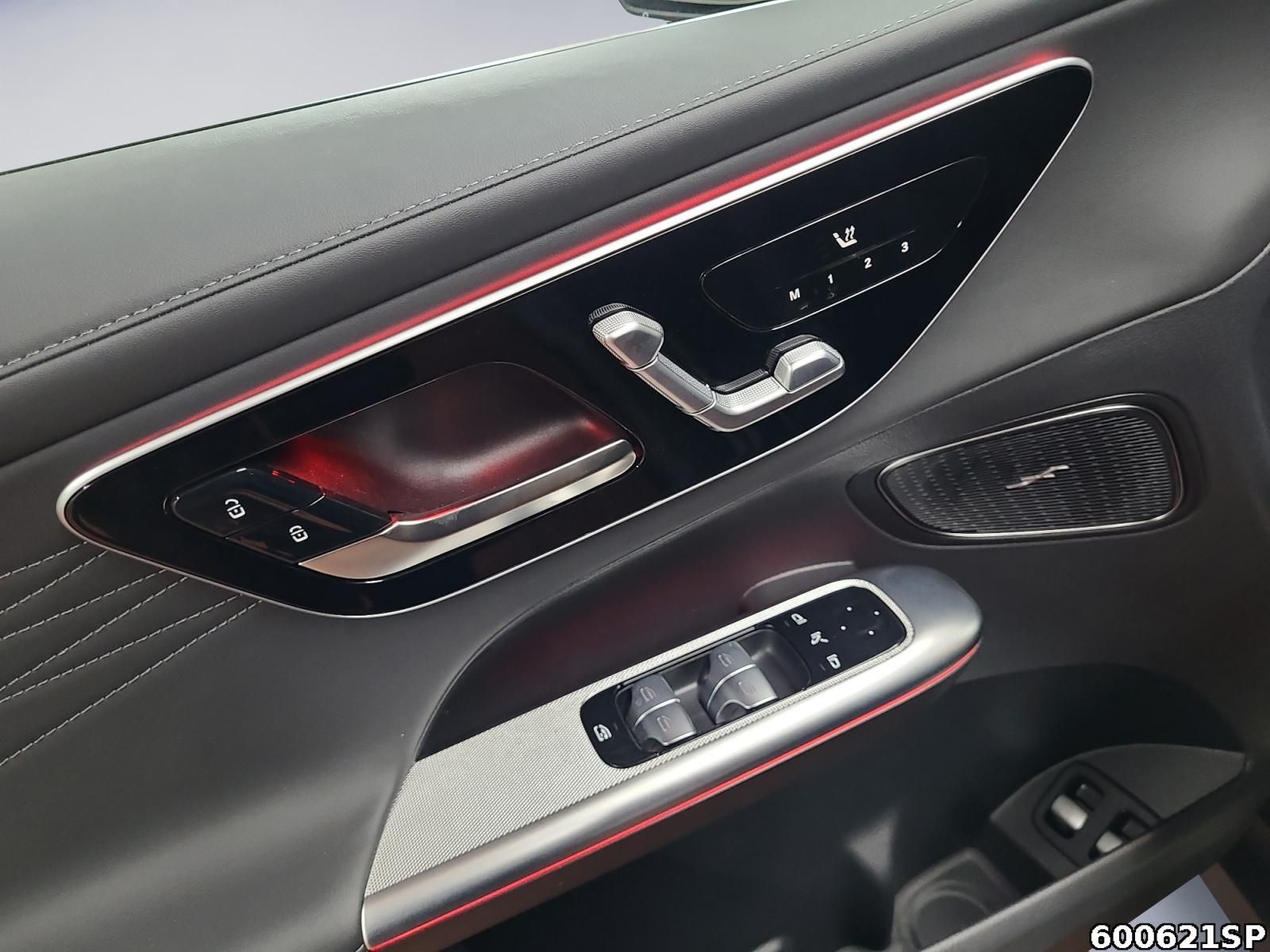 Mercedes-Benz GLC 400 e 4M AMG  Pano AHK DIGITAL LIGHT Memory.