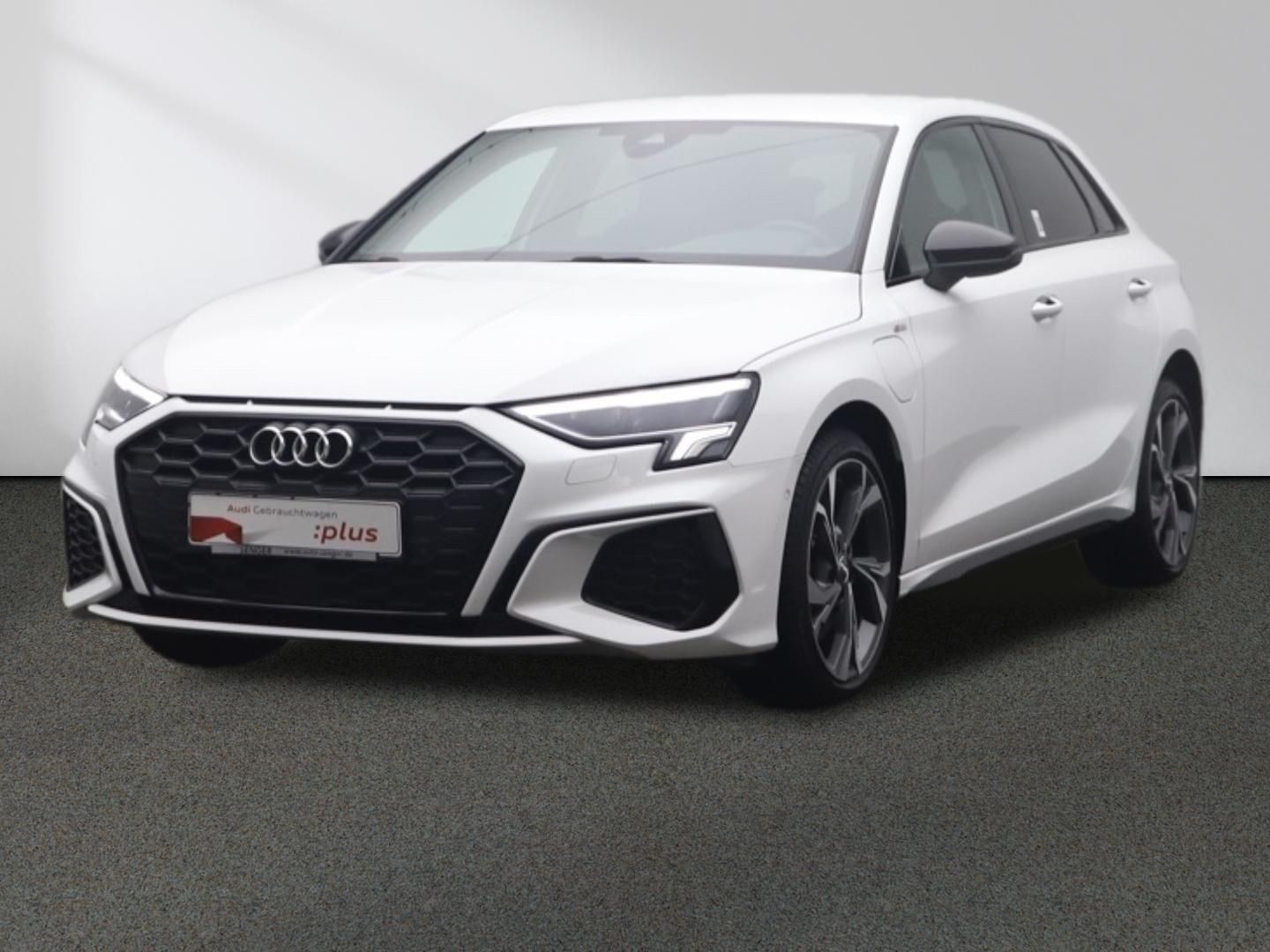 Audi A3 Sportback 45 TFSI e S line S tronic MMI LED