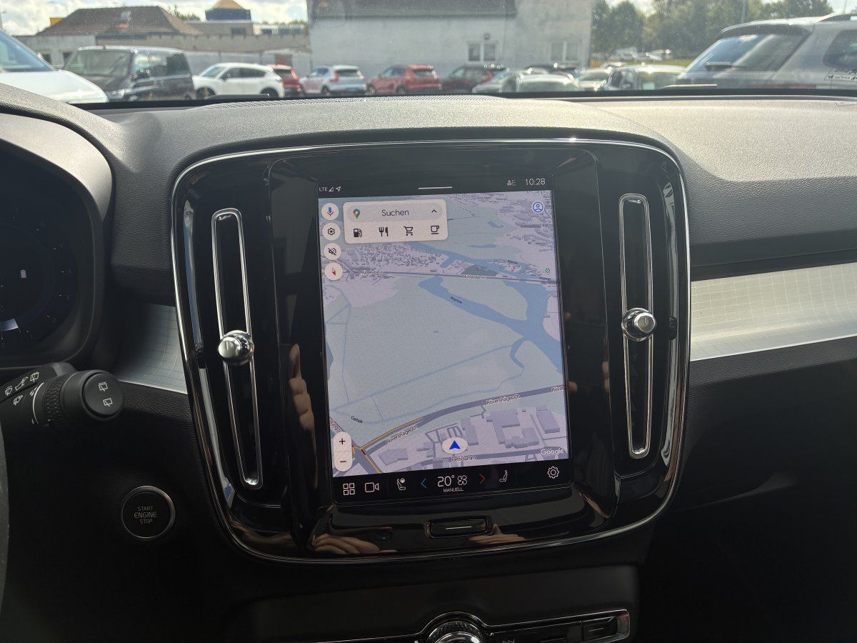 Volvo XC40 B3 Plus Dark Harman/Kardon inkl. Winterräde