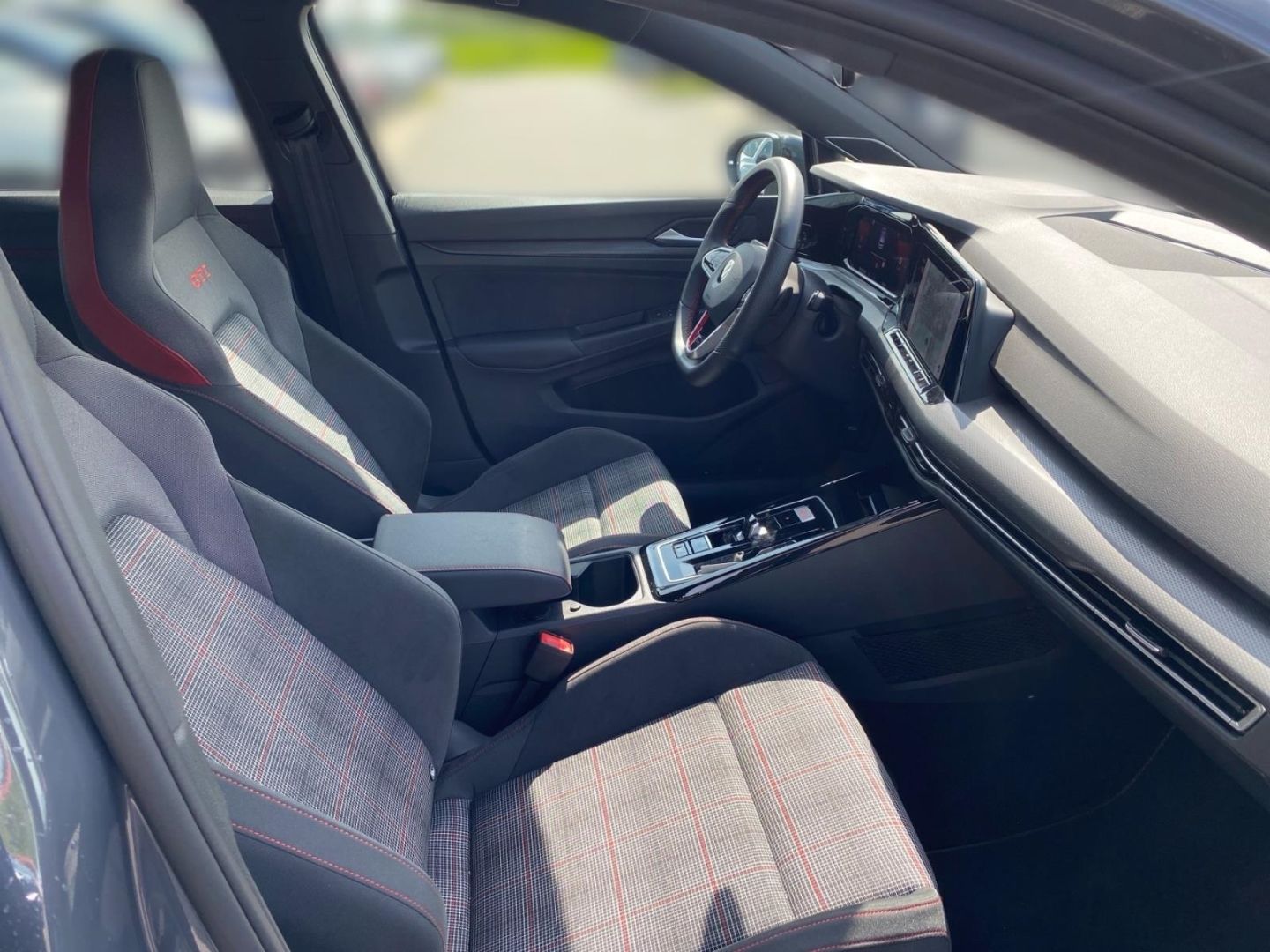 Volkswagen Golf 8 VIII GTI 2.0 TSI - Samsaru's Car Outlet