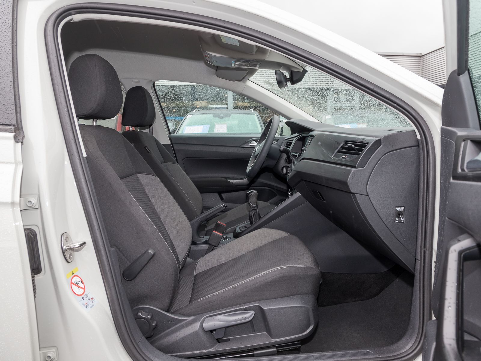 Volkswagen Taigo 1.0 TSI - Samsaru's Car Outlet