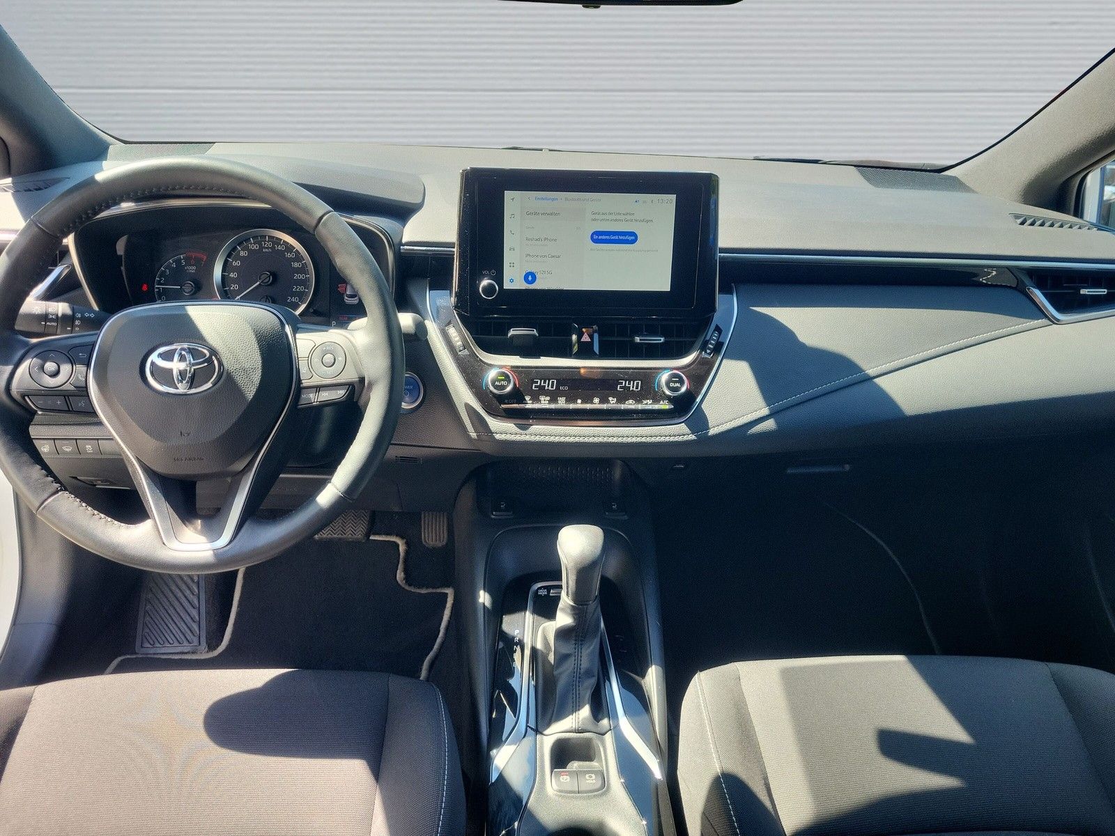 Toyota Corolla 1.8 Hybrid Business - Samsaru's Car Outlet