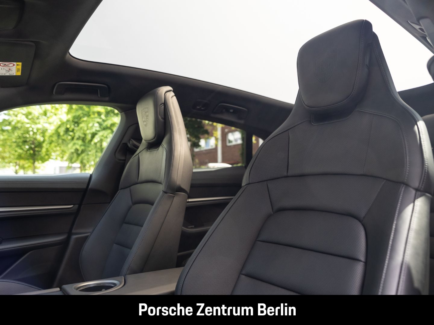 Porsche Taycan 4S Cross Turismo HD-Matrix HA-Lenkung