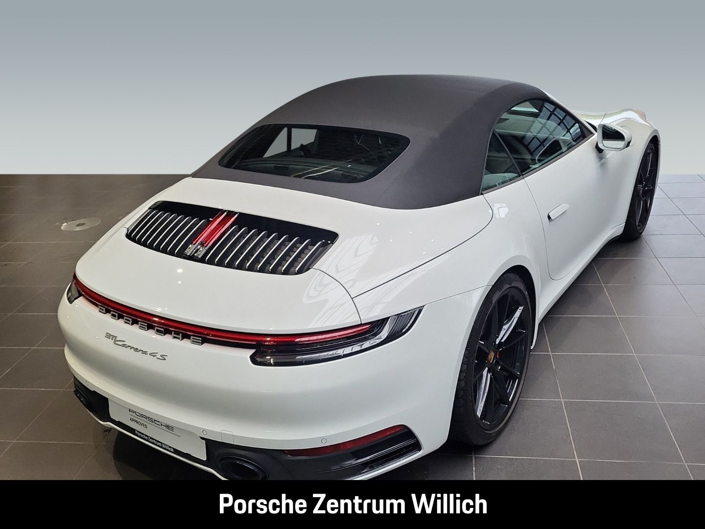 Porsche 992 911 Carrera 4S Cabriolet Hinterachslenkung