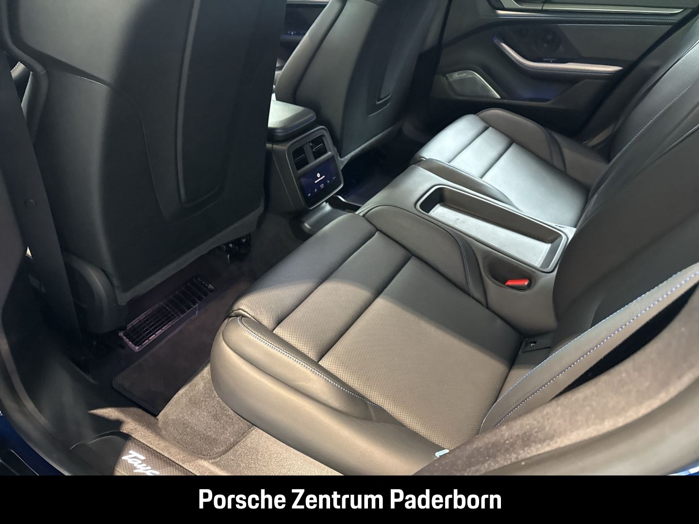 Porsche Taycan Turbo S Cross Turismo Burmester Panorama