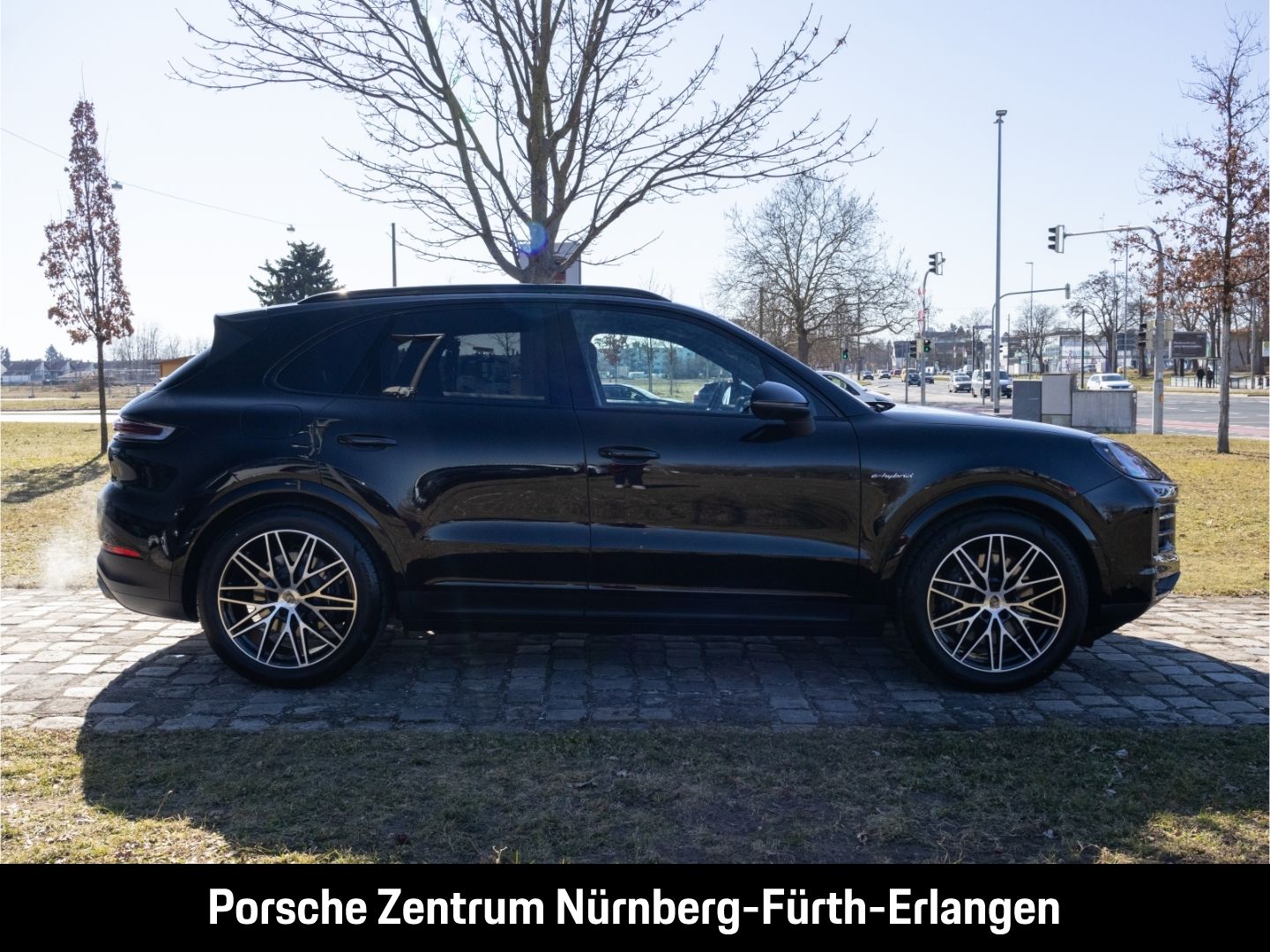 Porsche Cayenne E-Hybrid Luftfeder BOSE InnoDrive 14-Weg