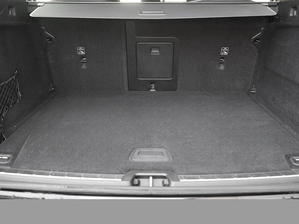 Volvo XC60 B4 Core - Samsaru's Car Outlet