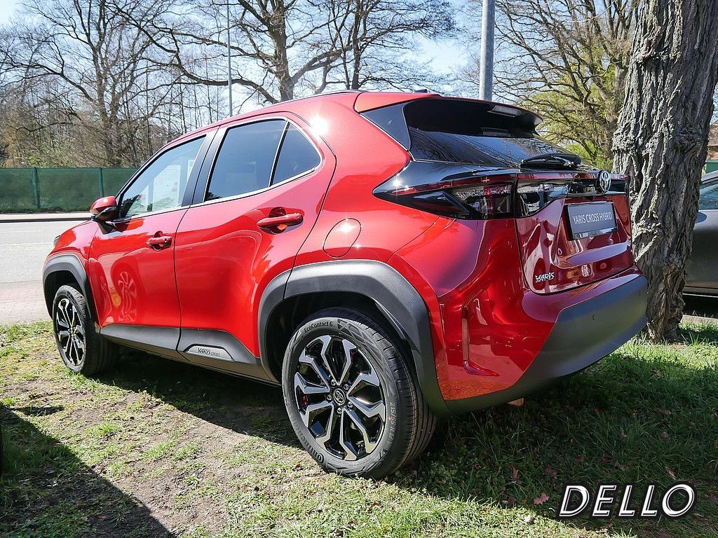 Toyota Yaris Cross Teamplayer Hybrid Navi LED ACC Apple