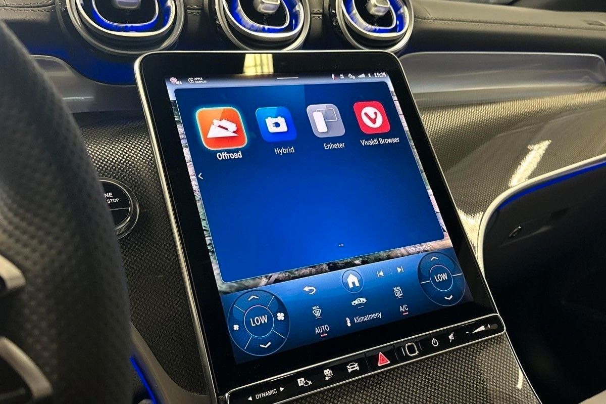 Mercedes-Benz GLC 300de 300 de 4Matic AMG 333hp Panorama *VAT*