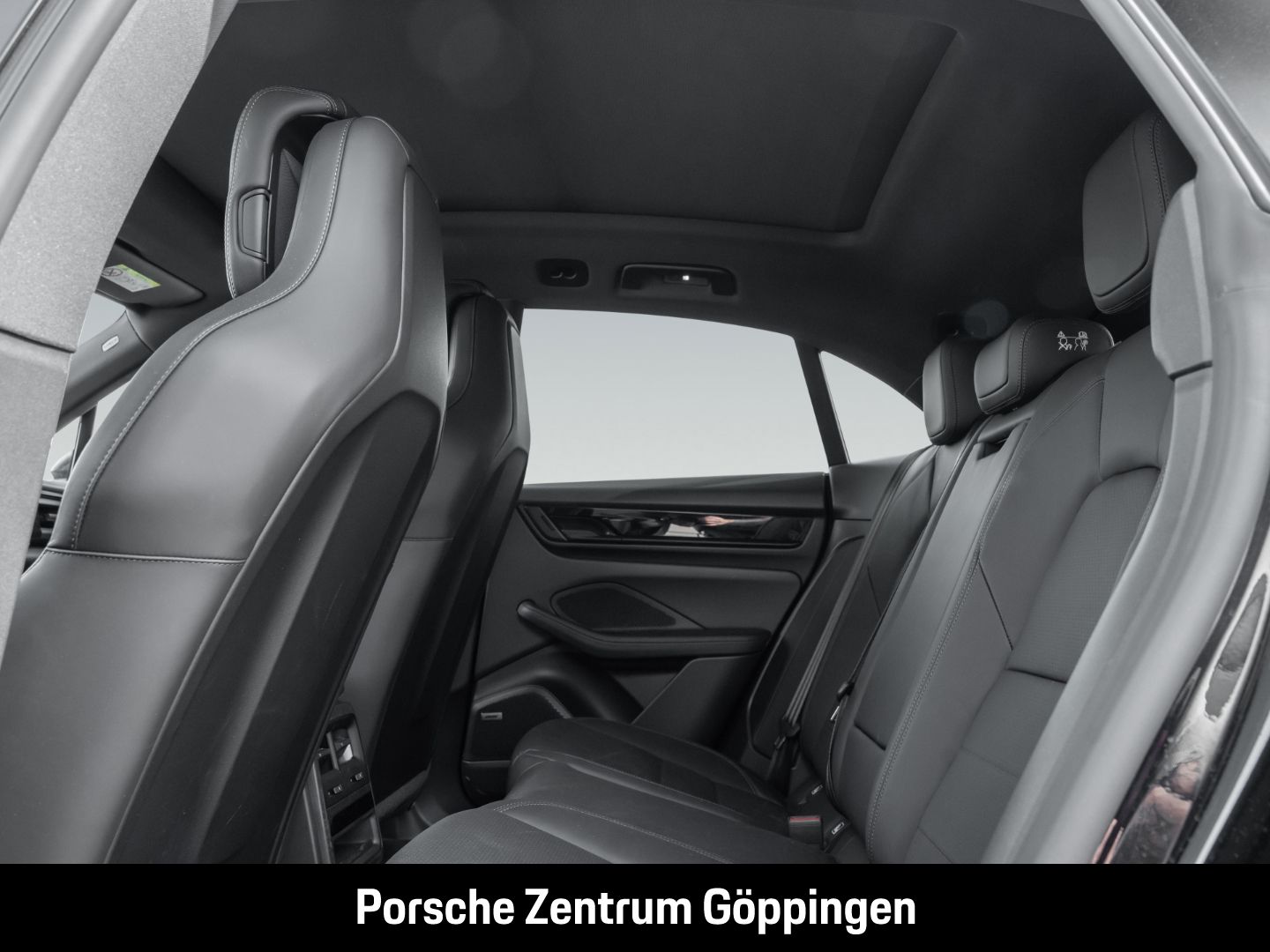 Porsche Macan 4 BOSE InnoDrive LED-Matrix Panoramadach