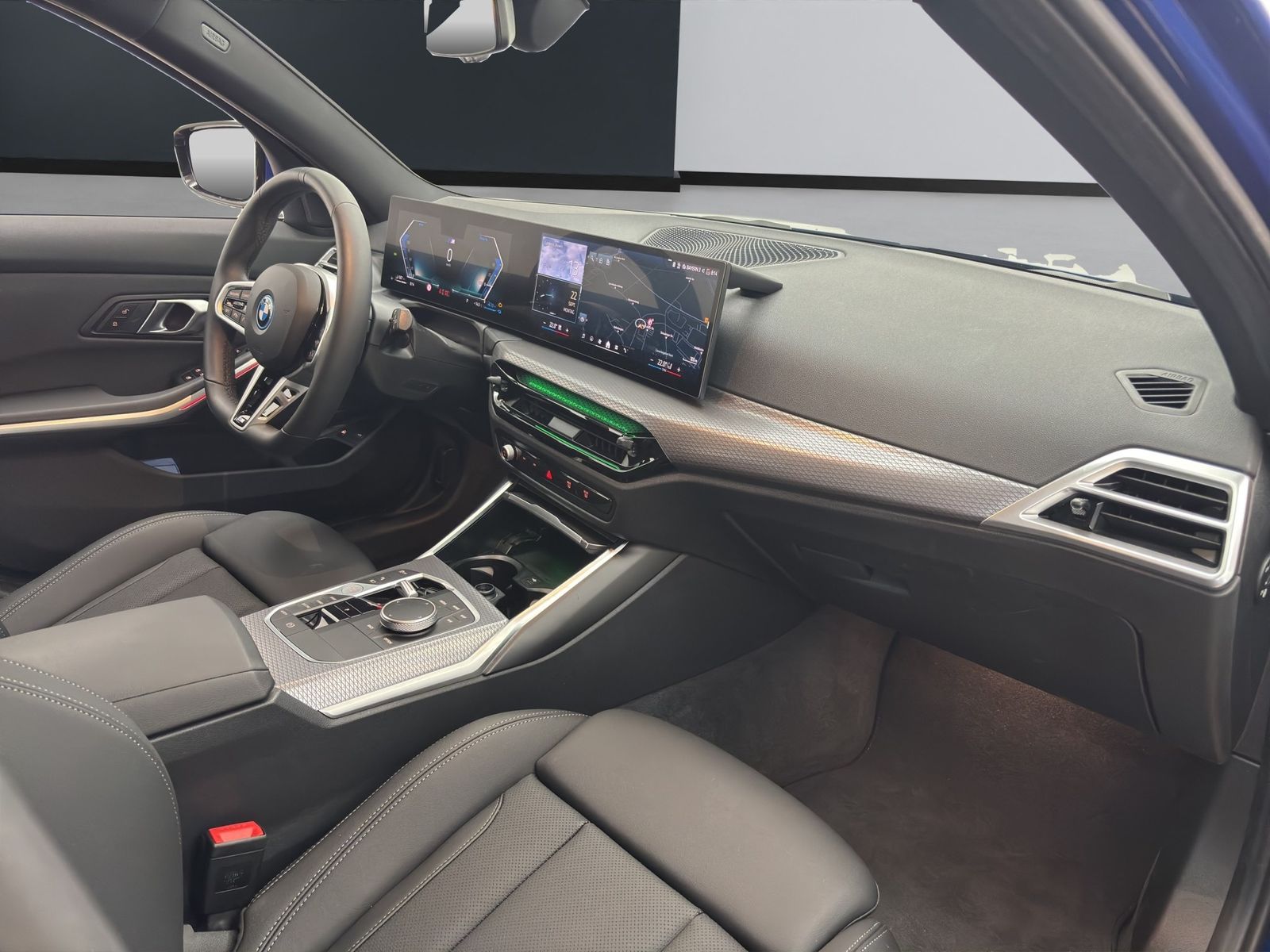 BMW 330e xDrive Touring [M Sport, BSI Paket (3J/40.0