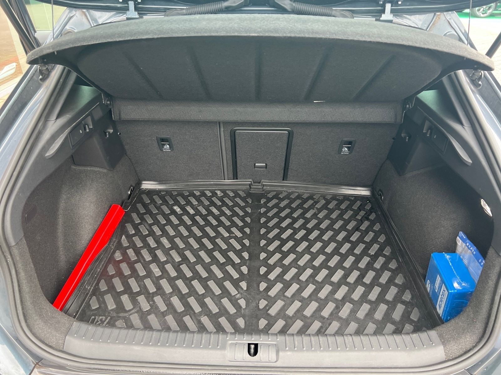 Cupra Formentor 2.0 DSG VZ 4DR *AHK*SCHALE *ACC *LED *